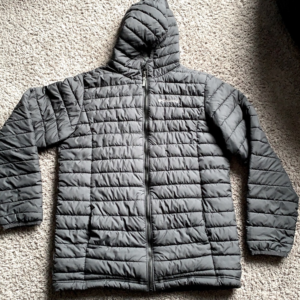 Colombia Sportswear Company OMNI-HEAT puffer Boys Jacket.